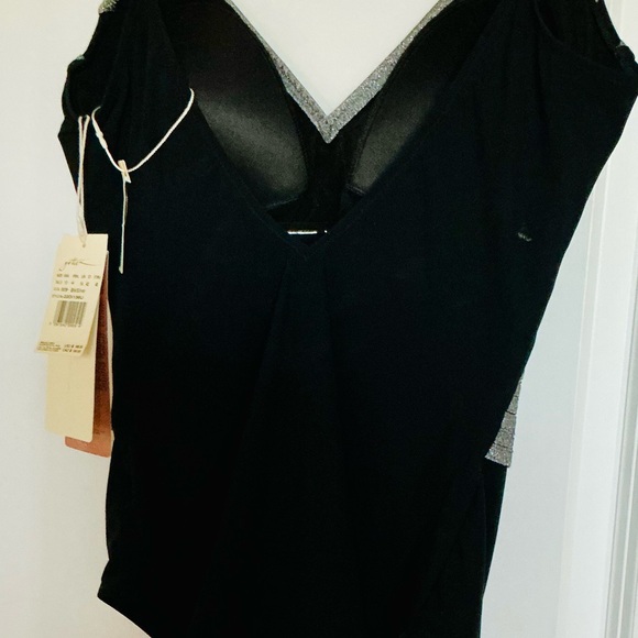 New with tags Gottex Black and Silver swimsuit. - Picture 3 of 3